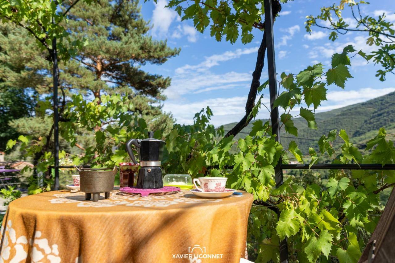 Le Petit Paradis Prémian Екстериор снимка